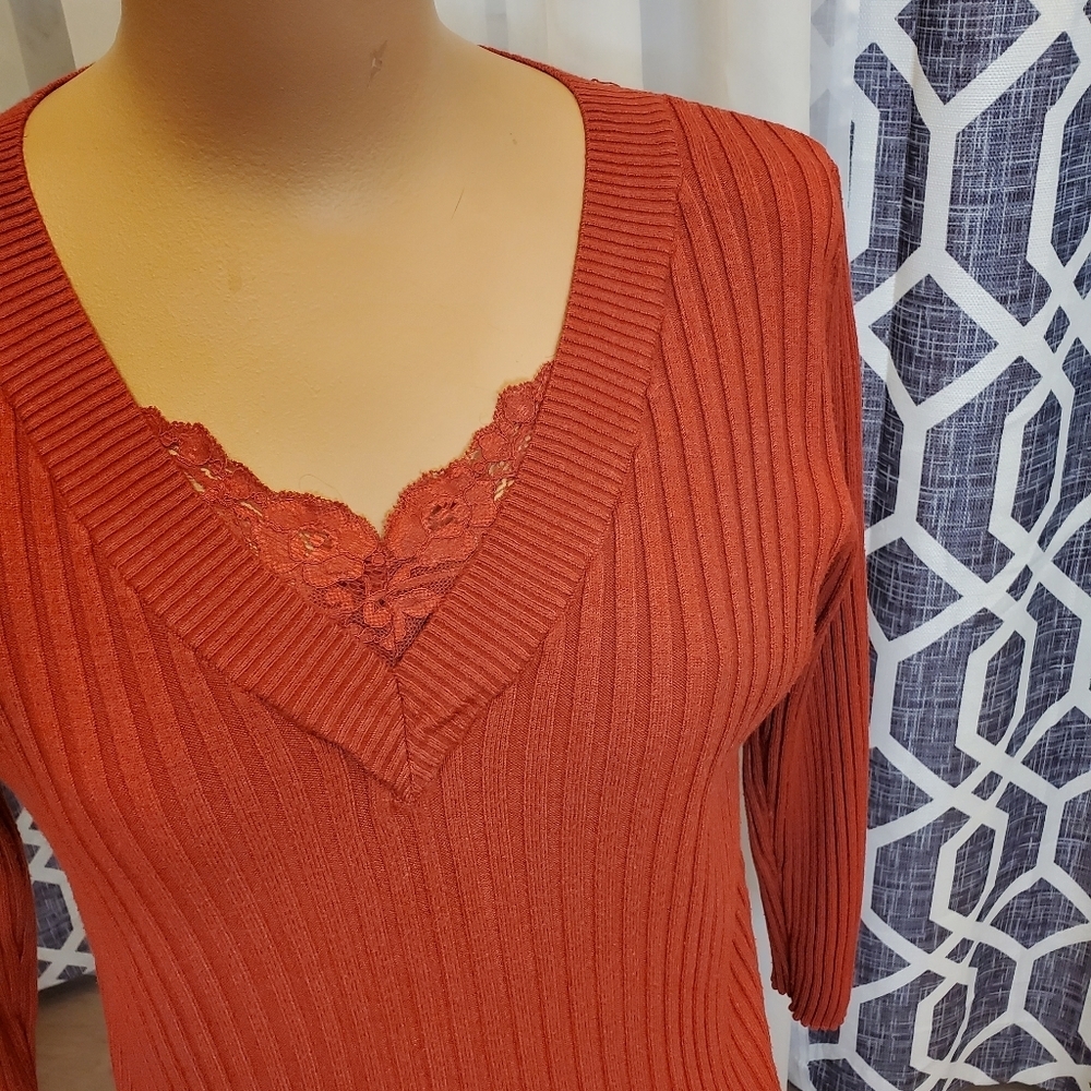 Dressbarn Ribbed Top - Picture 4 of 7